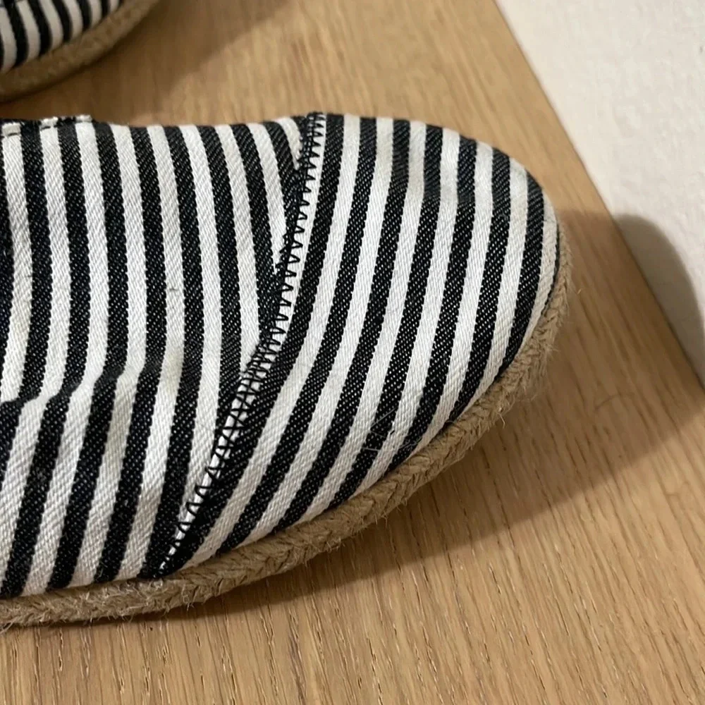 Nautica Rudder 2 Slip On Canvas Espadrilles Black White Stripes Sz. 7.5
